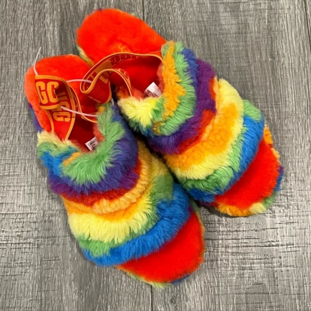 Ugg Fluff Yeah Slide Cali Collage slides sizes 7 and 8 - Picture 8 of 10